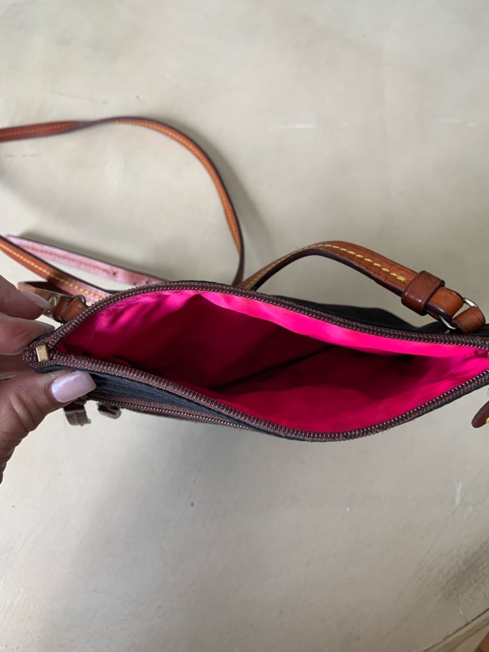 Dooney & Bourke North South Triple Zip Nylon Crossbody Bag. - Picture 5 of 7